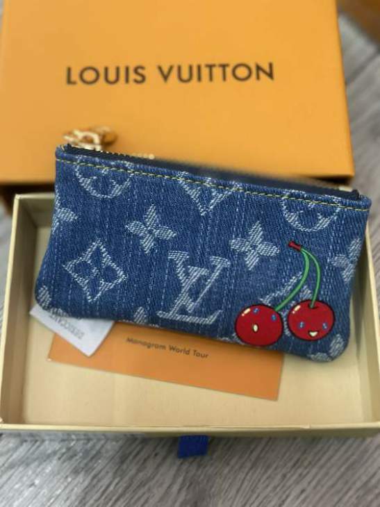 Picture of Louis Vuitton Wallets _SKUfw237689410fw
